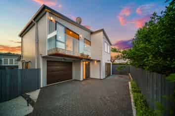6D Tiroroa Avenue, Te Atatu South