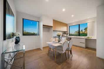 6D Tiroroa Avenue, Te Atatu South