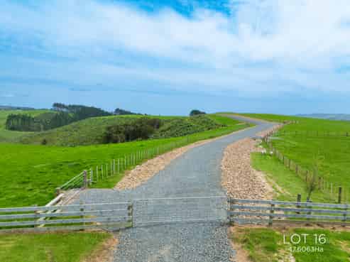  Lots 15 and 16, 36 Munros Road, Clevedon