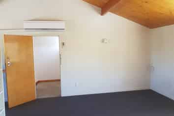 1A Mangapapa Road, Mangapapa