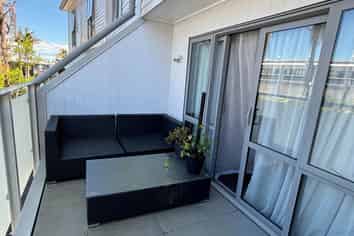 8/29 Rossmay Terrace, Kingsland