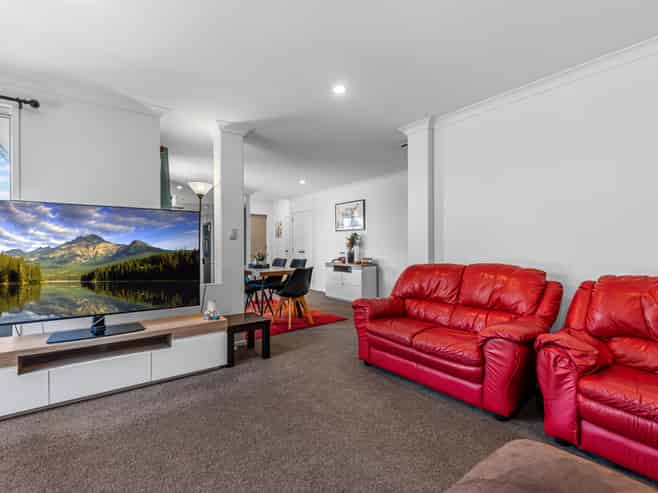 33 Seabreeze Place, Papamoa