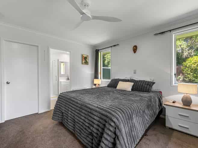 33 Seabreeze Place, Papamoa