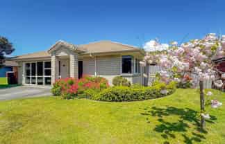 33 Seabreeze Place, Papamoa