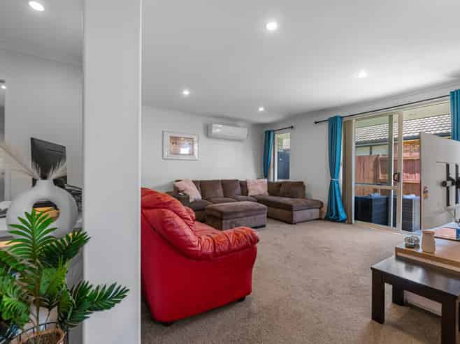 33 Seabreeze Place, Papamoa