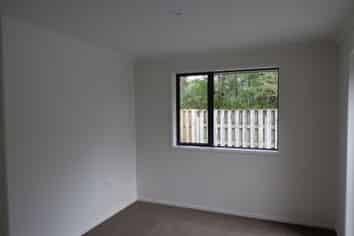 2/206 Te Kowhai Road, Burbush