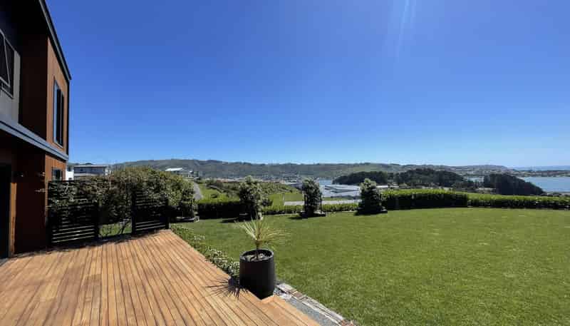 13 Manapouri Lnwy, Aotea