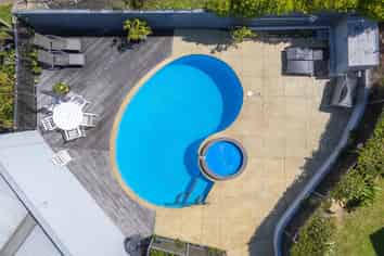 2/18 Takitimu Street, Orakei