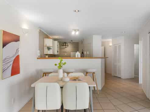 2/18 Takitimu Street, Orakei