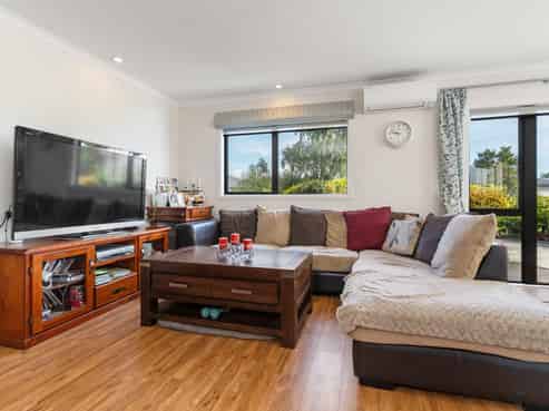 5 Camellia Lane, Carterton