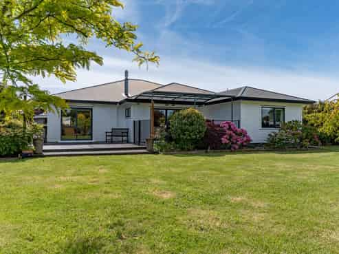 5 Camellia Lane, Carterton