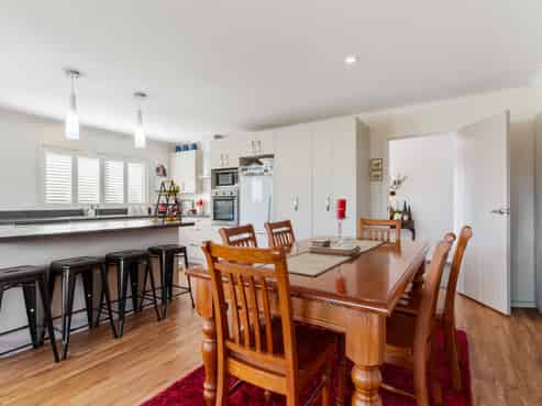 5 Camellia Lane, Carterton