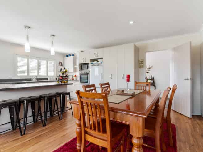 5 Camellia Lane, Carterton