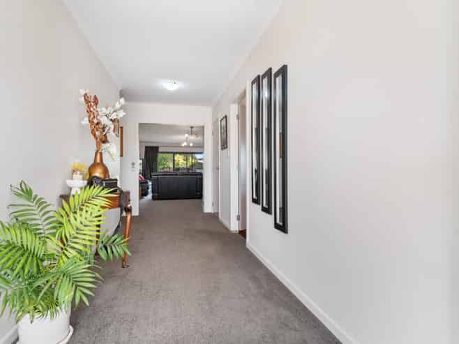 5 Camellia Lane, Carterton