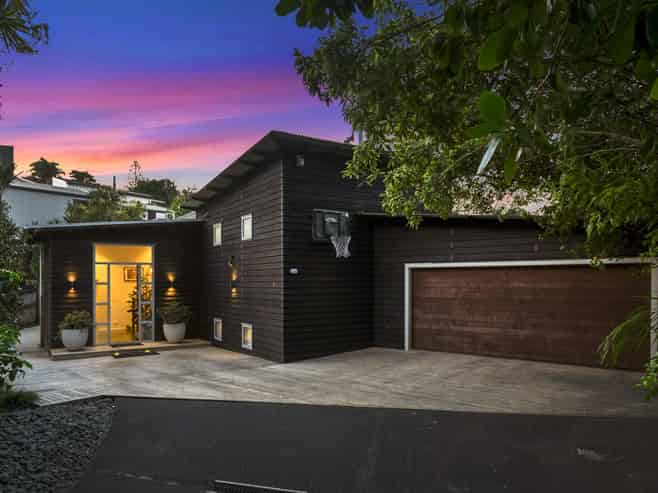 8 Zion Road, Birkenhead