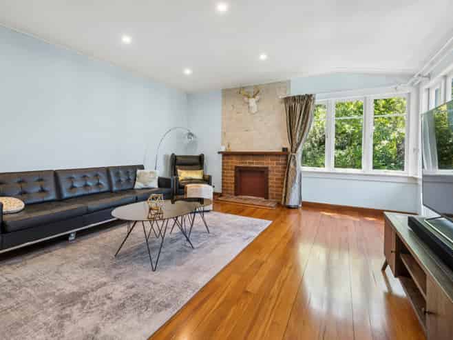 8 Arama Avenue, Titirangi