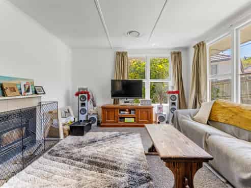 24 Dover Street, Liberton