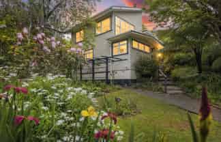 6 Muri Road, Pukerua Bay