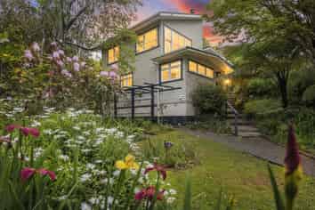 6 Muri Road, Pukerua Bay