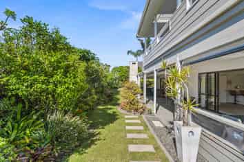 16 Dey Street, Mangawhai Heads