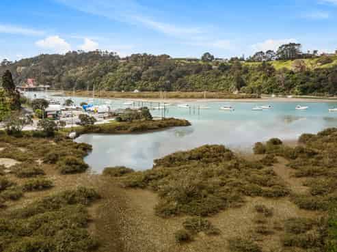 23 Duck Creek Road, Stillwater