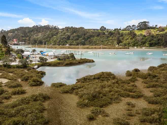 23 Duck Creek Road, Stillwater