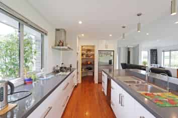 135 Millwood Glen, Mill Road