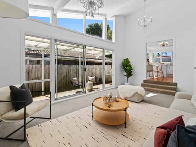 5 Totaravale Drive, Totara Vale