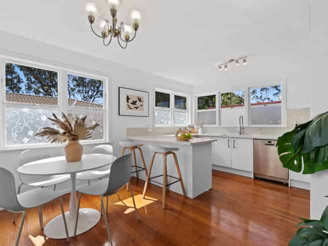 5 Totaravale Drive, Totara Vale