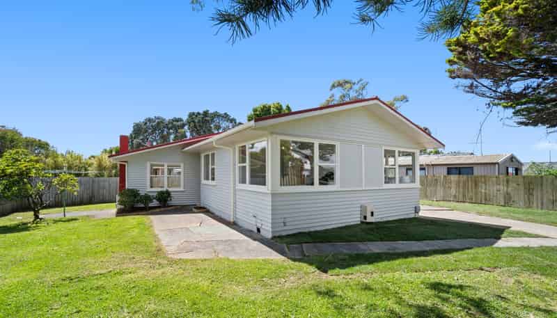 5 Totaravale Drive, Totara Vale