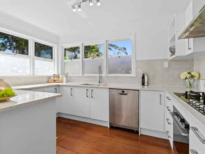 5 Totaravale Drive, Totara Vale