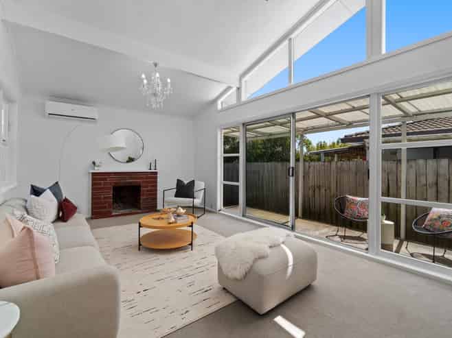 5 Totaravale Drive, Totara Vale