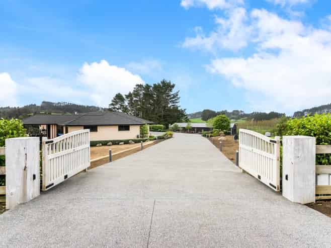 439 Peach Hill Road, Ramarama