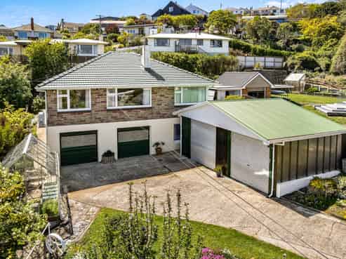 35 Gresham Street, Tainui