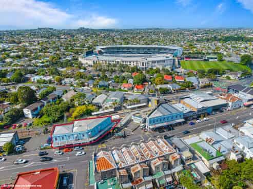 Prime Kingsland Corner