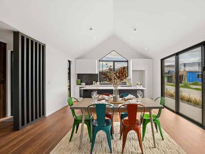 8 Tussock Way, Cromwell