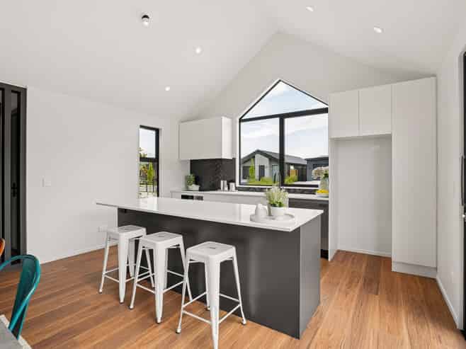 8 Tussock Way, Cromwell