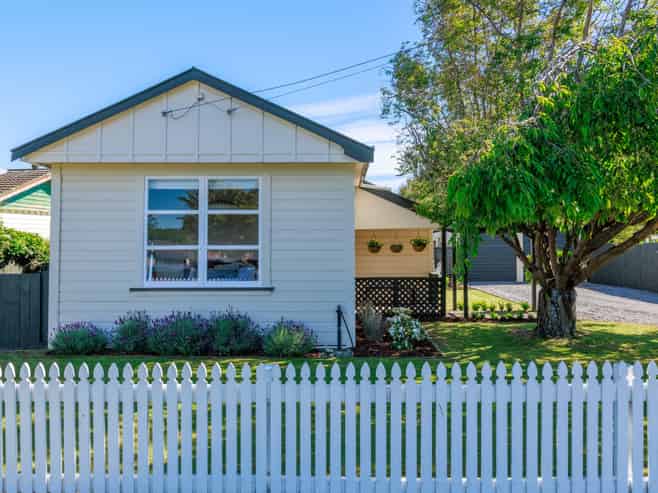 37 Dillons Point Road, Islington