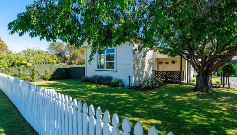 37 Dillons Point Road, Islington