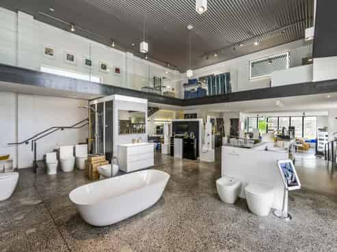 Grafton showroom/office in strategic location