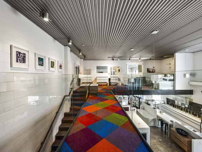 Grafton showroom/office in strategic location