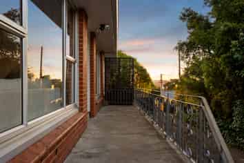 2/256A Blockhouse Bay Road, Avondale