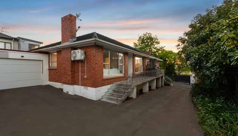 2/256A Blockhouse Bay Road, Avondale