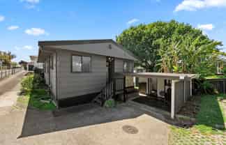 2/150 Favona Road, Favona