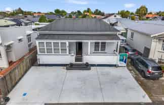 208 Lyndon Road West, Hastings
