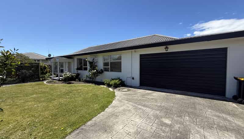 1 Karina Crescent, Redwoodtown