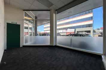 Inner City Workshop / Trade Retail