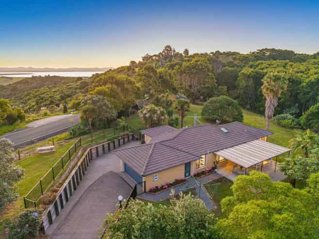 150 Oyster Point Road, Kaukapakapa