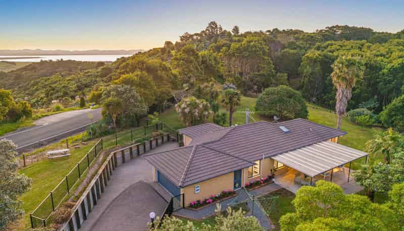 150 Oyster Point Road, Kaukapakapa