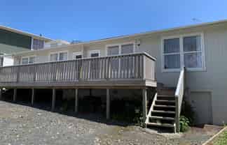 4/453 Hillsborough Road, Hillsborough